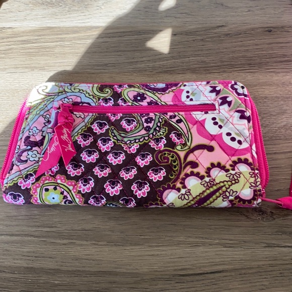 Vera Bradley Wallet - Picture 1 of 3